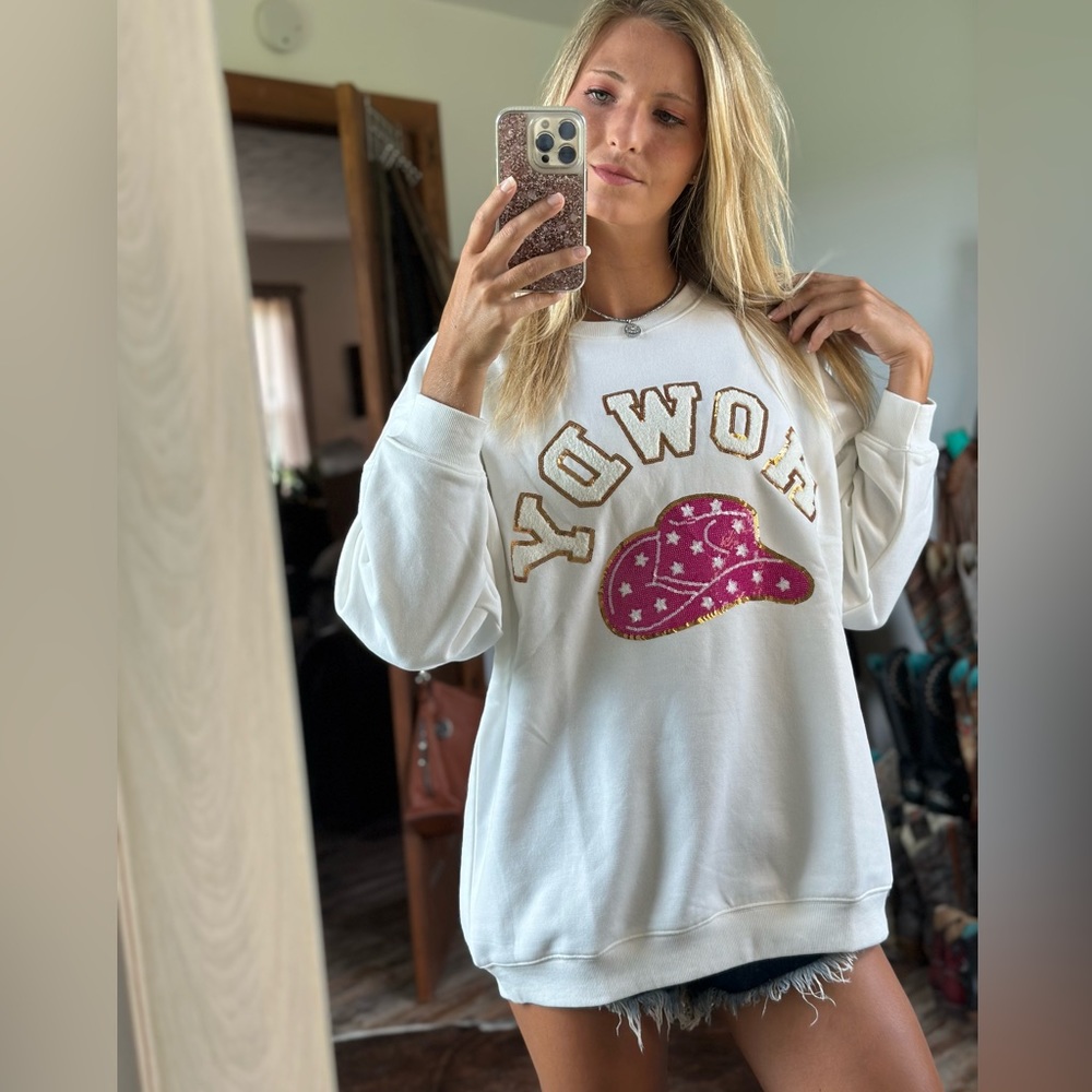 “Howdy” graphic sweatshirt